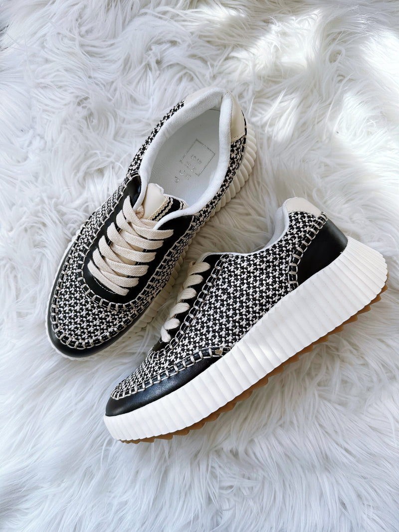 Selina Sneaker