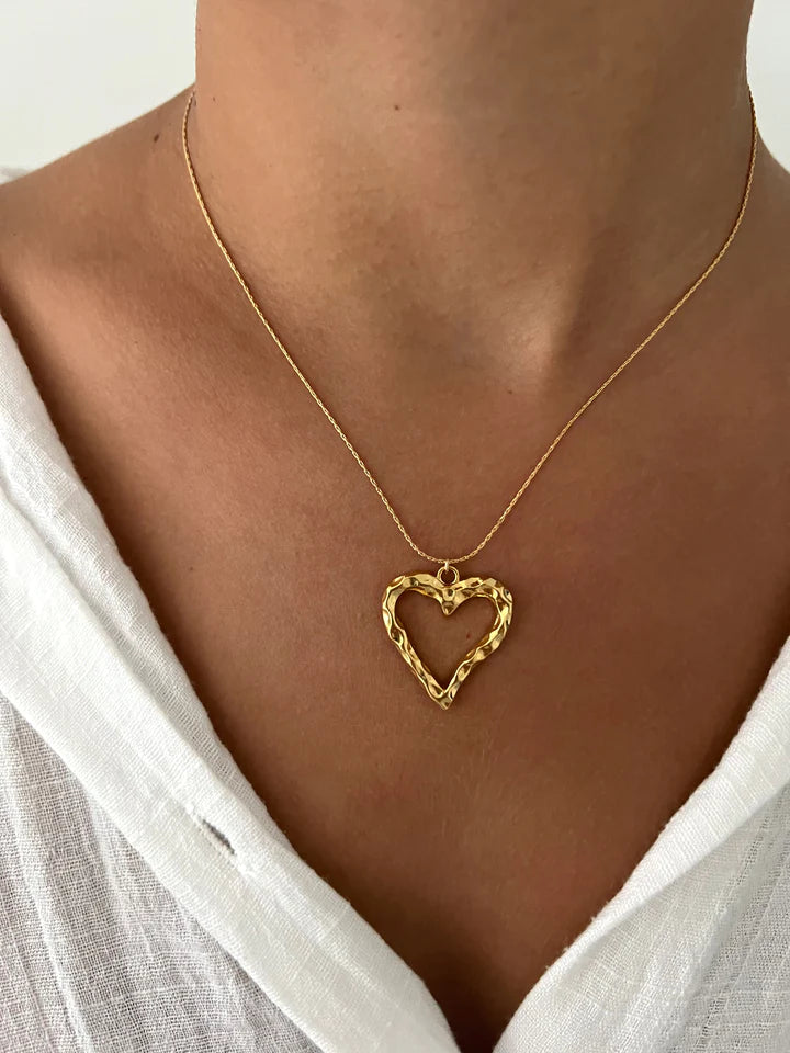 Eleanor Heart Necklace