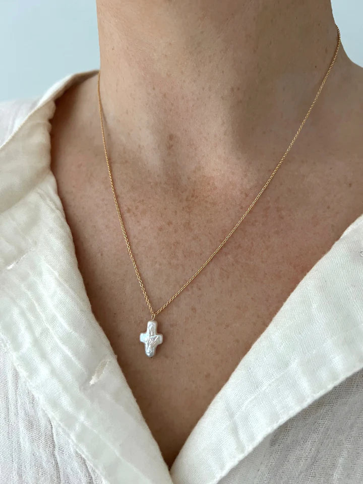 Single Pearl Cross Chain Necklace
