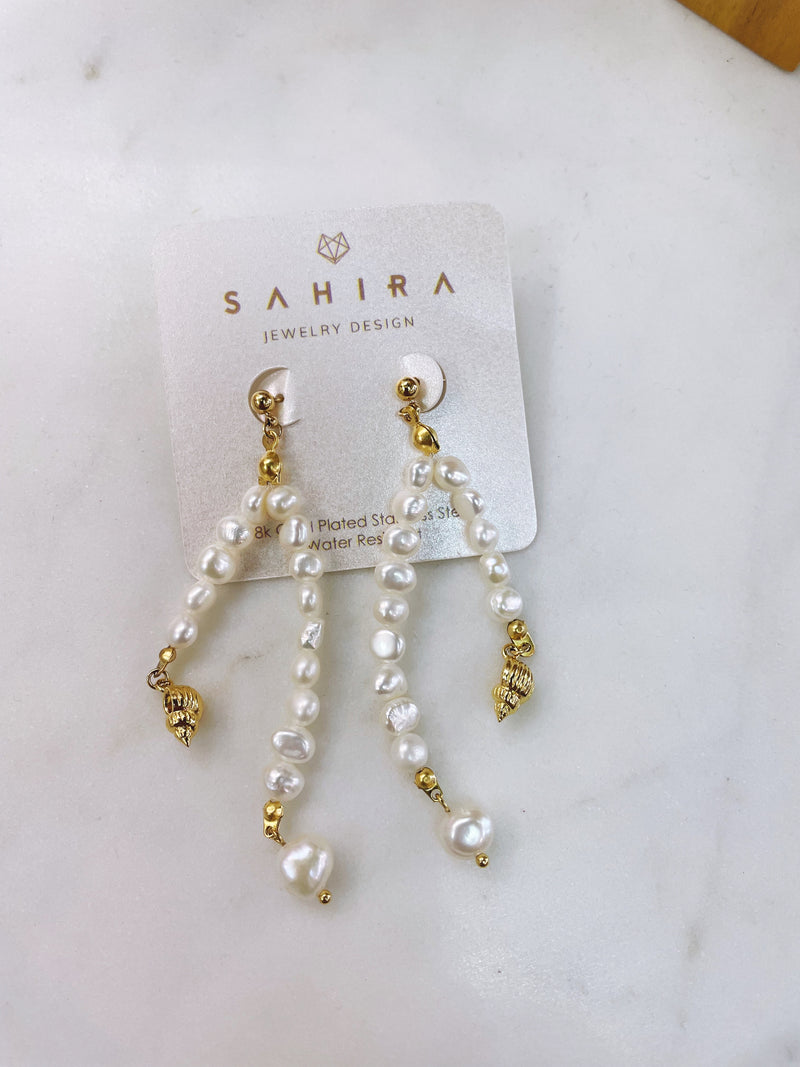 La Joya Pearl Earrings