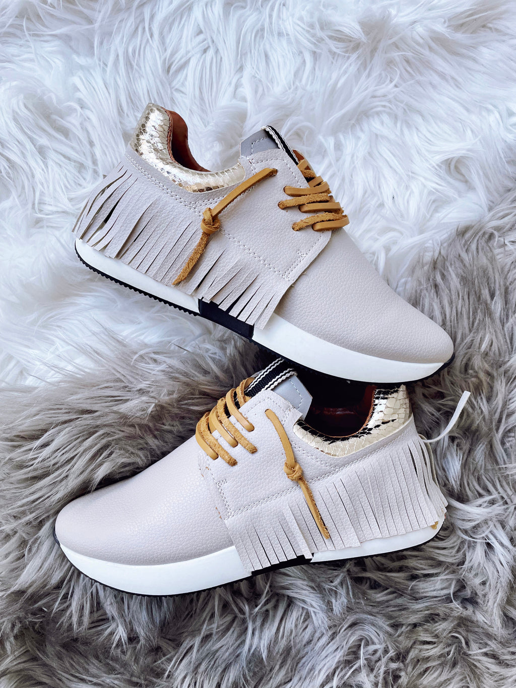 Pepa Fringe Sneaker